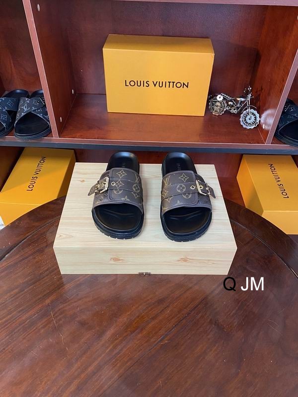 LV Men's Slippers 201